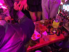 -喜鹊音乐酒馆(西街店)
