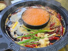 -黄潇洒老火锅(九眼桥宏济巷店)