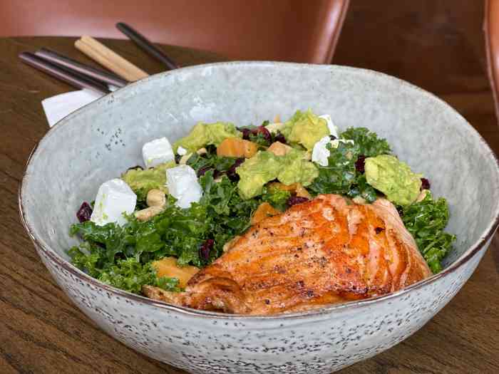 wagas沃歌斯(静安大融城店)-"装修简单,菜品健康 蔬菜沙拉 意大利面,.