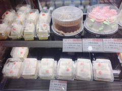 -红宝石·鲜奶小方·海派西点房(南丹店)