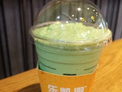 -乐凯撒披萨(东方新世界店)