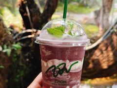 -Chom Cafe and Restaurant