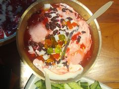 -东巴婆婆云南鱼豆花火锅(大东门店)