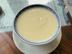 招牌香滑凤凰奶-周大娘牛乳(旧寨古村总店)