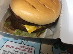 -肯德基(湾畔店)