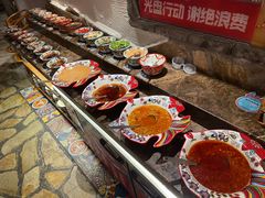 -老牌坊云南鱼豆花火锅(爱建店)
