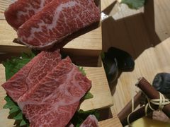 -山川小町·极番烧肉(新地假日广场店)