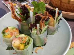 牛油果软壳蟹米纸卷-CHINCHIN 青青·泰国料理(万象食家店)