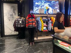 -MONCLER(北京SKP概念店)