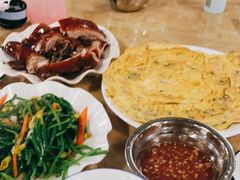 -黄记四更烤乳猪店