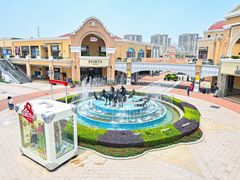 -百联奥特莱斯广场(武汉盘龙店)