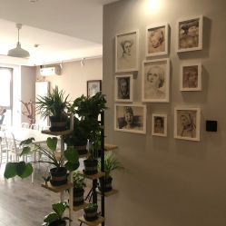 -一个差评成就的纹眉店