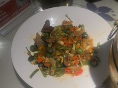 -卢大鲜鱼头捞饭(美利广场店)