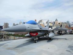-中途岛号航空母舰博物馆