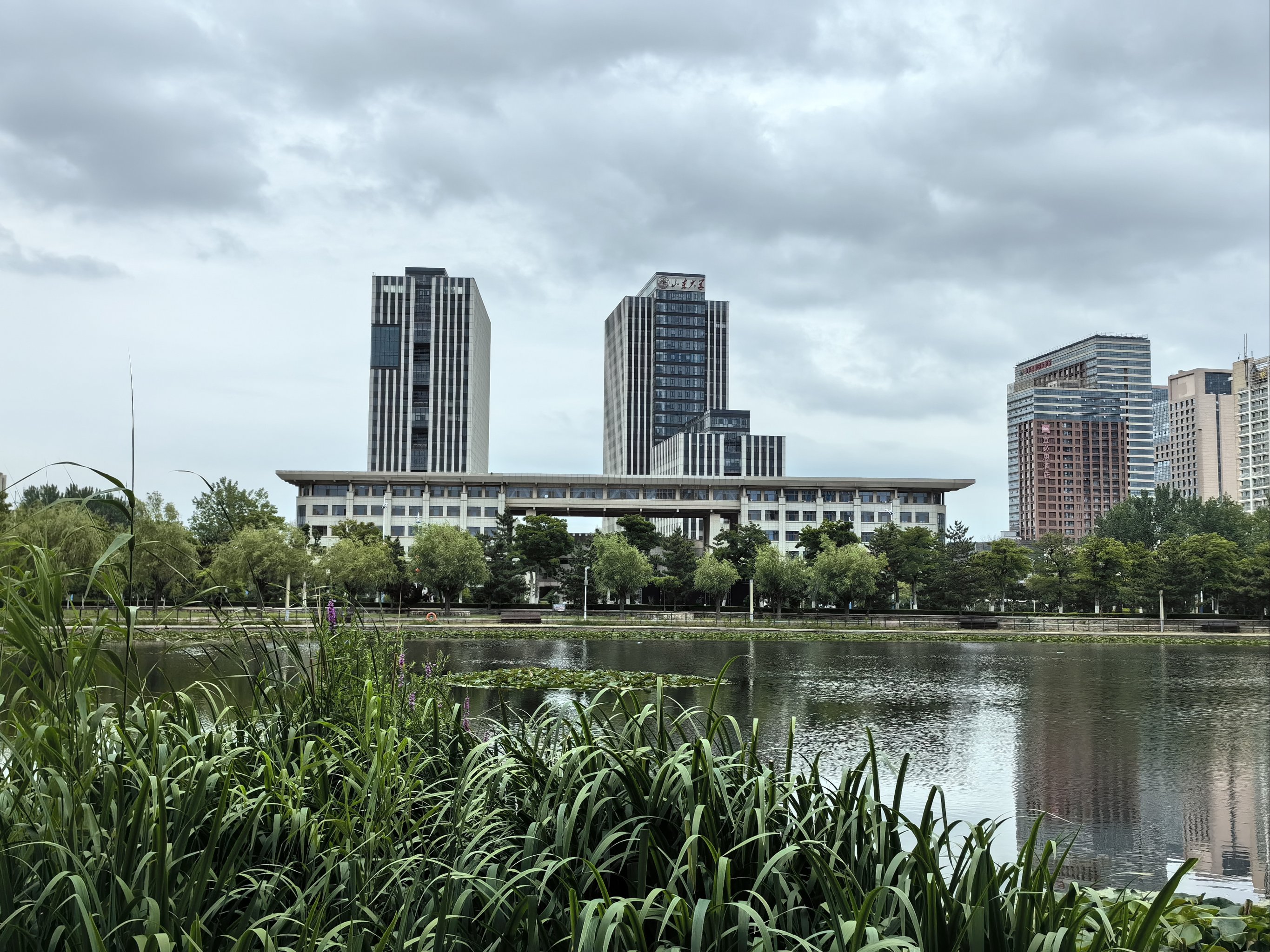 山东大学威海校区