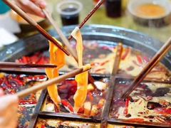 -渝嘴小老弟老火锅(华新村店)