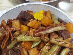 -内蒙焖面大盆骨餐馆(山大路店)