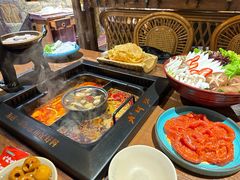 -老牌坊云南鱼豆花火锅(嵩山店)