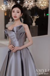 -艾米丽婚纱礼服