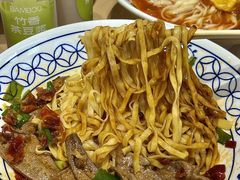 -李与白包子铺(桐梓林店)