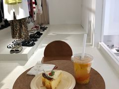 唐伯虎-追光 Dream Bakery(汉街店)