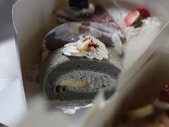 黑芝麻布丁卷-三花屋 Mihhanaya