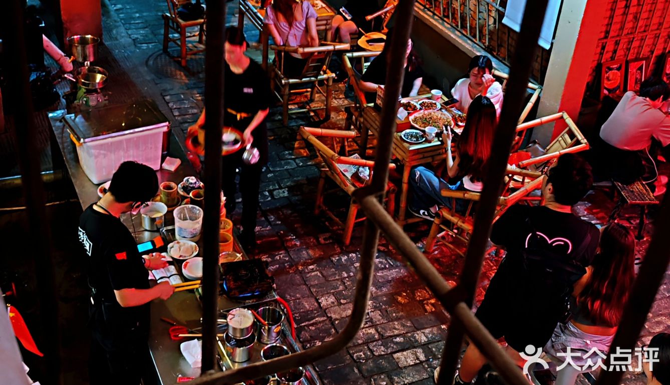 在某Y上刷到的这家店，距离住的酒店也不远