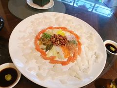 三文鱼鱼生捞起-猪肉婆私房菜(容桂总店)