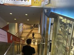 -LAQUEEN 时尚健康假发(万象城总店)