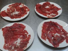 -元一希尔顿酒店·鲜切牛肉火锅禅自助餐厅