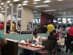 大堂-肯德基(东安路站店)