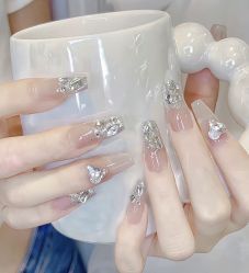 -盘子画美甲美睫美肤