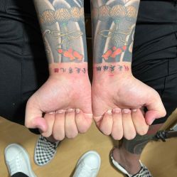 -荔刺青纹身·手穿孔饰品
