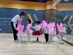 -港龙舞蹈·成人少儿舞蹈培训(深圳湾校区)