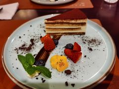 提拉米苏Triamisu-Golden Lily河内巴黎法越料理餐厅(建国西路店)