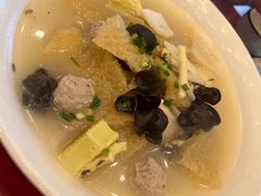 -侬佳蒸菜馆(听潮店)