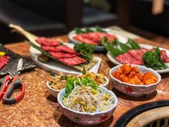 -炼火烤肉店