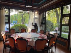 -鹊华居·地道鲁菜·海鲜·融合味(大明湖店)