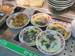 -明姨仔潮汕美食·碳炉猪脚·汕尾牛腩饭·起片鸡煲(起义路店)