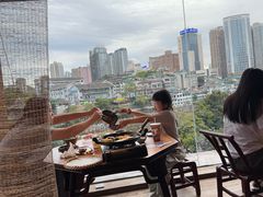 -包整·丝娃娃(甲秀楼景观店)