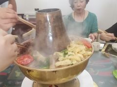 -茂县小辣椒川菜馆-羌家铜锅土火锅