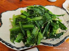 -梁姐啤酒鱼(兴坪古镇店)