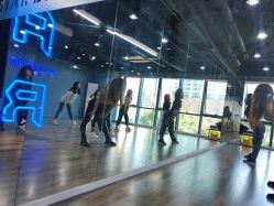 点击看大图 -STAR舞蹈工作室