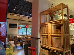 大堂-老佛爷炭火蛙锅直营(清滨路总店)