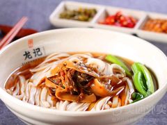 -湘人龙记老长沙米粉(鸟巢店)