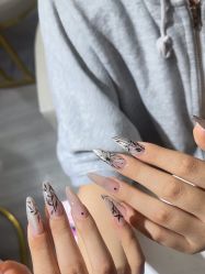 -瞧·享轻奢美甲美睫