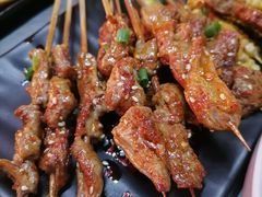烤羊肉串-龙巢盱眙龙虾·鸡煲·烧烤宵夜(坪洲店)