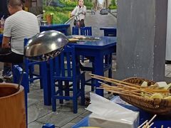 大堂-马路边边·成都串串(翠柏路店)