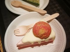 树莓雪融蛋糕-星巴克(绍兴柯桥柯岩景区店)