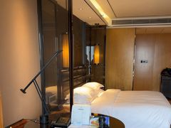 -中山利和希尔顿酒店